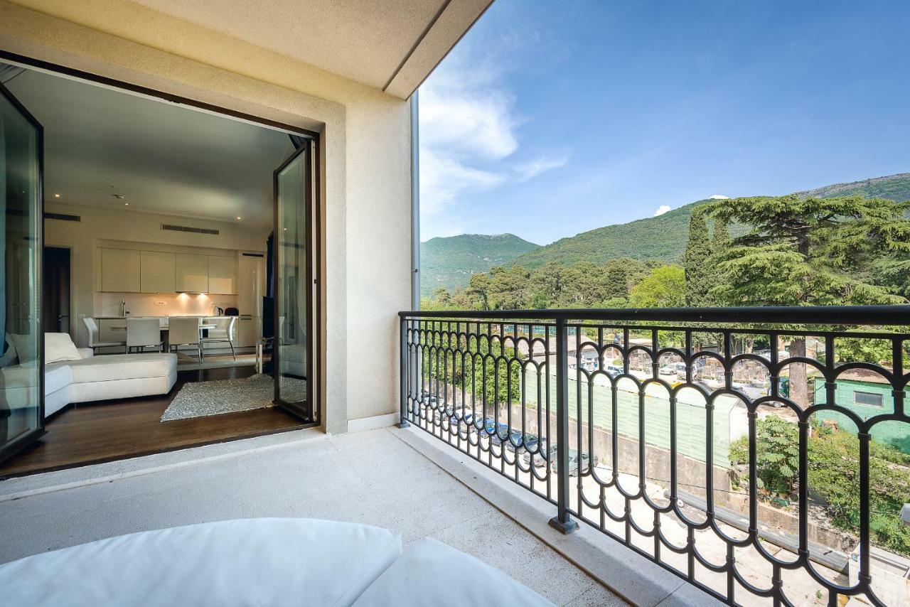 Porto Montenegro Tara 302 تيفات المظهر الخارجي الصورة